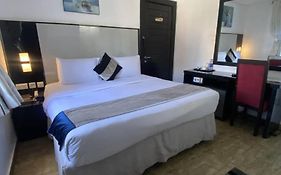 Ziroc Hotel